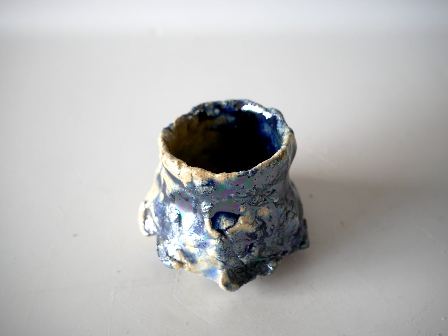 Takashi Kimura [133. Pale Blue Glazed Sake Cup with Luster]