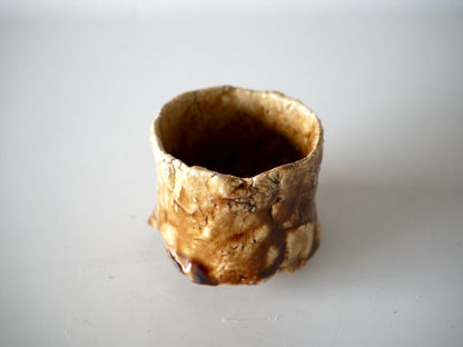 Takashi Kimura [138. Amber-glazed sake cup]