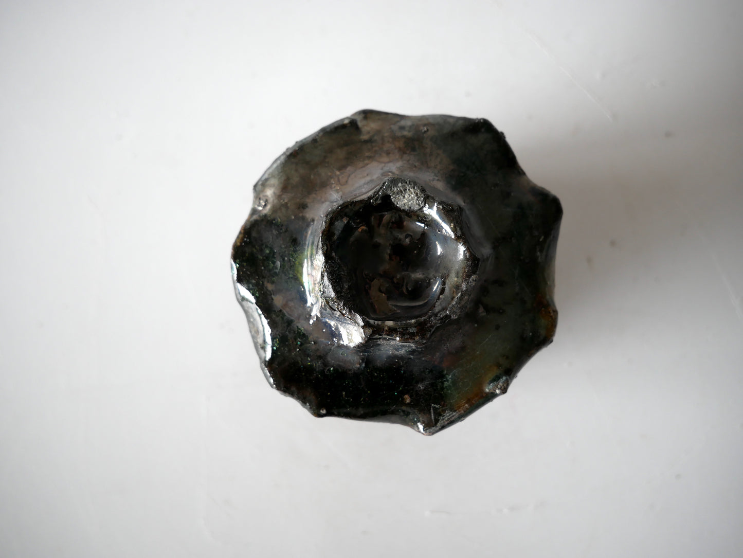 Takashi Kimura [149. Ash glaze Hikidashi sake cup]