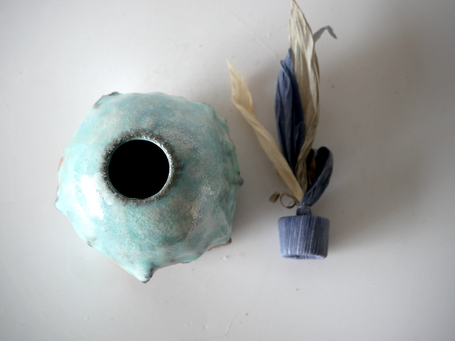 Takafumi Kimura [60. Green and white glaze with iridescent enamel - Furidashi (tea caddy for powdered tea)]