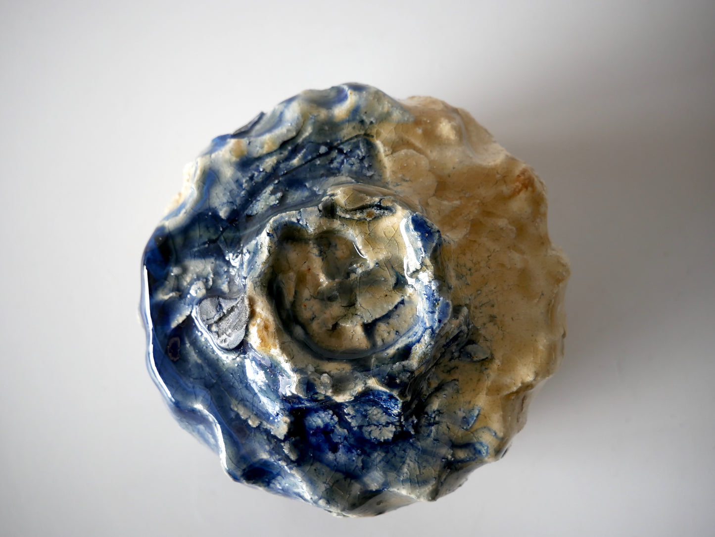 Takashi Kimura [29. Celadon and white glazed teabowl with kiln transmutation]