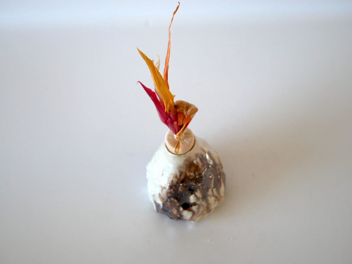 Takashi Kimura [66. White Glaze Iridescent Furidashi]