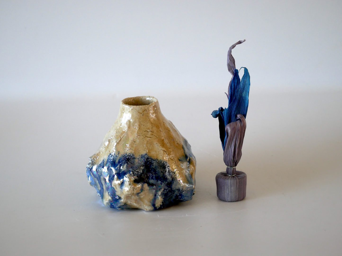 KIMURA Takafumi [56. Pale Blue and White Glaze Container with Opalescent Luster]