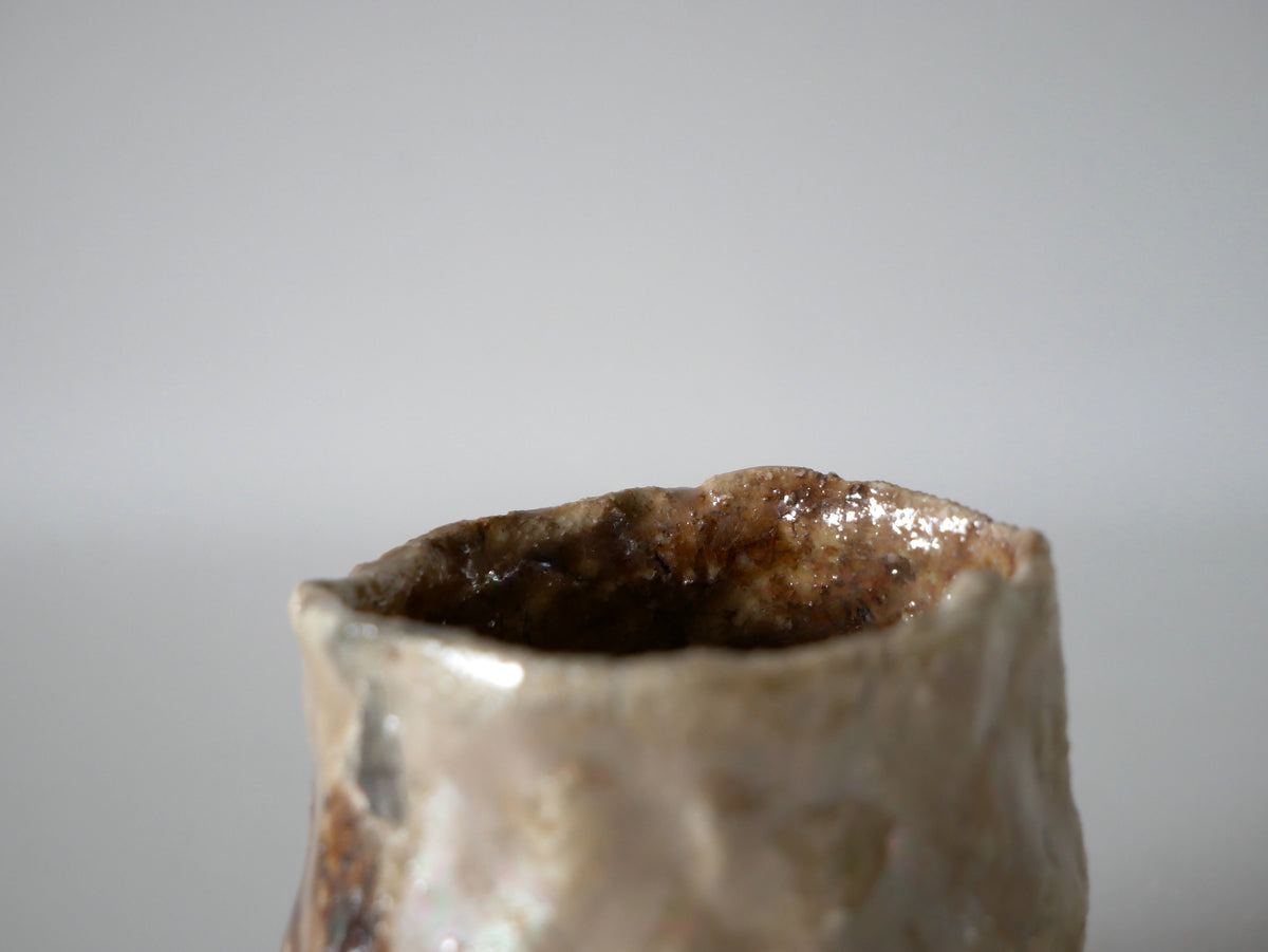 Takashi Kimura [143. White glaze luster sake cup (brown)]