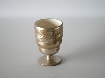 Kazue Wakabayashi [47. Silver Urushi Lacquer Sake Cup (footed)]