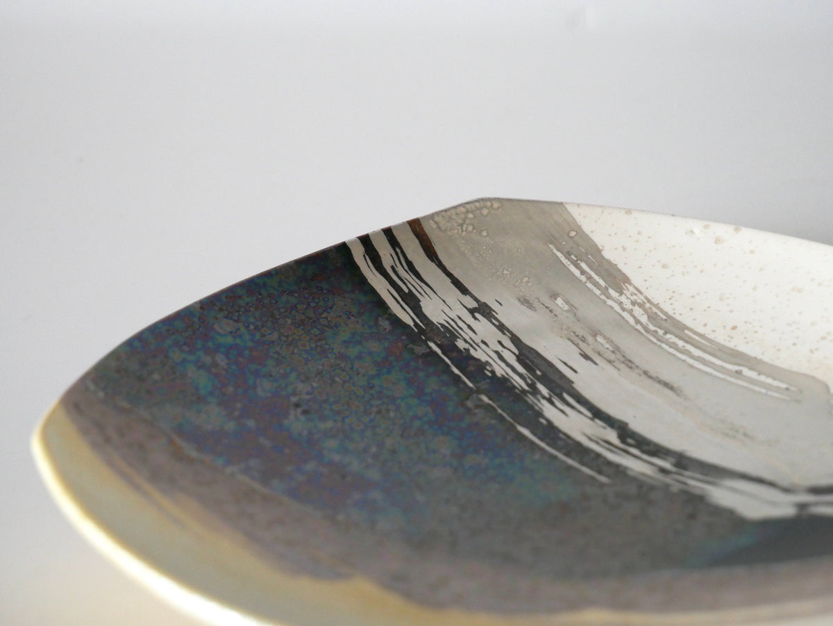 Kazue Wakabayashi [62. Silver-glazed plate]