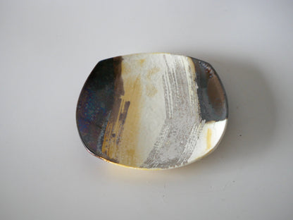 Kazue Wakabayashi [60. Silver-glazed Plate]