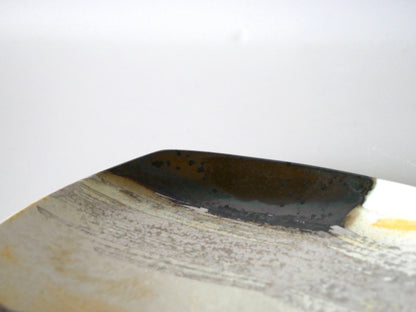 Kazue Wakabayashi [60. Silver-glazed Plate]