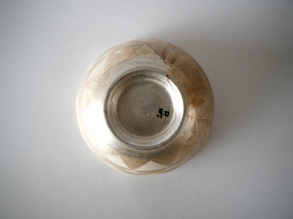 Wakabayashi Kazue [02. Silver Urushi-sai Rinmon Tea Bowl]