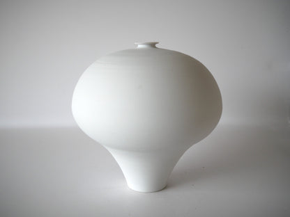 Naotsugu Yoshida [08-05. Flower Vase]