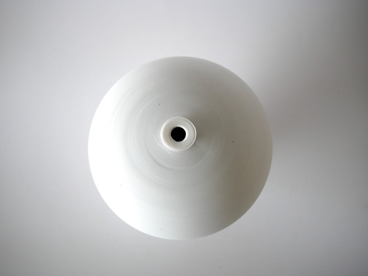Naotsugu Yoshida [08-05. Flower Vase]