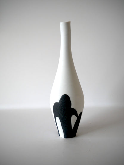 Naotsugu Yoshida [08-12. Flower Vase]